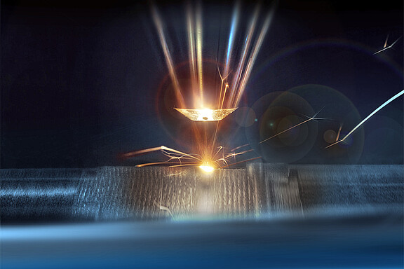 Monitoring the coating process during laser deposition welding